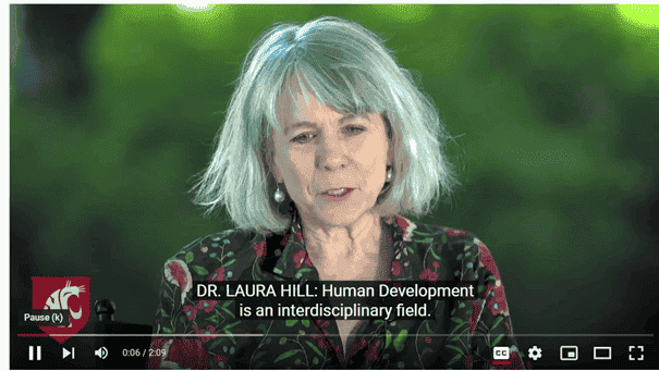 Zrzut ekranu odtwarzacza wideo z wyświetlonymi napisami